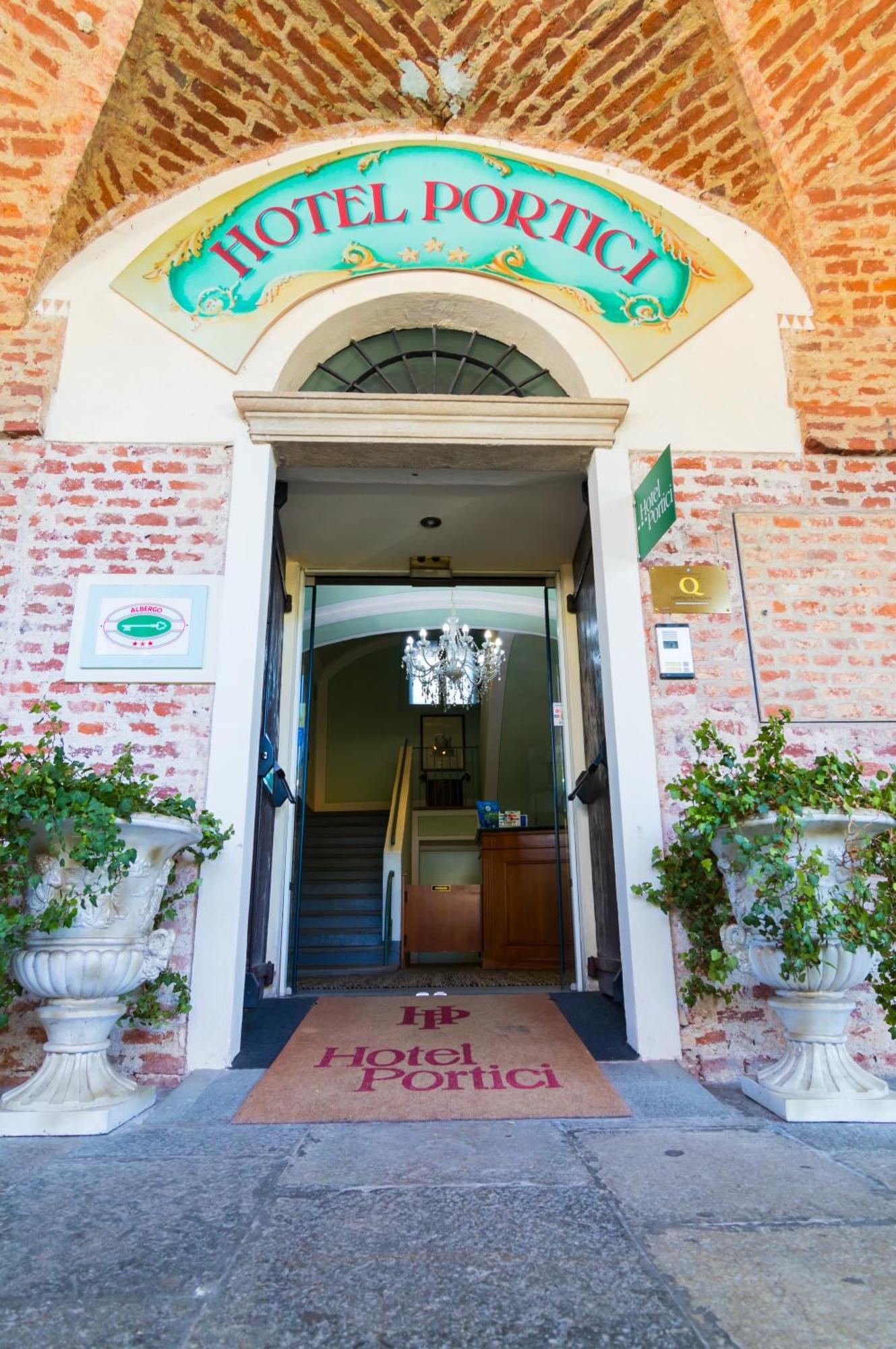 Hotel Portici Vicoforte Eksteriør billede