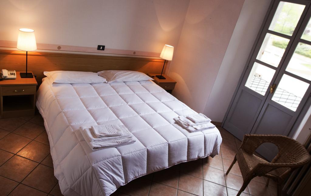 Hotel Portici Vicoforte Eksteriør billede