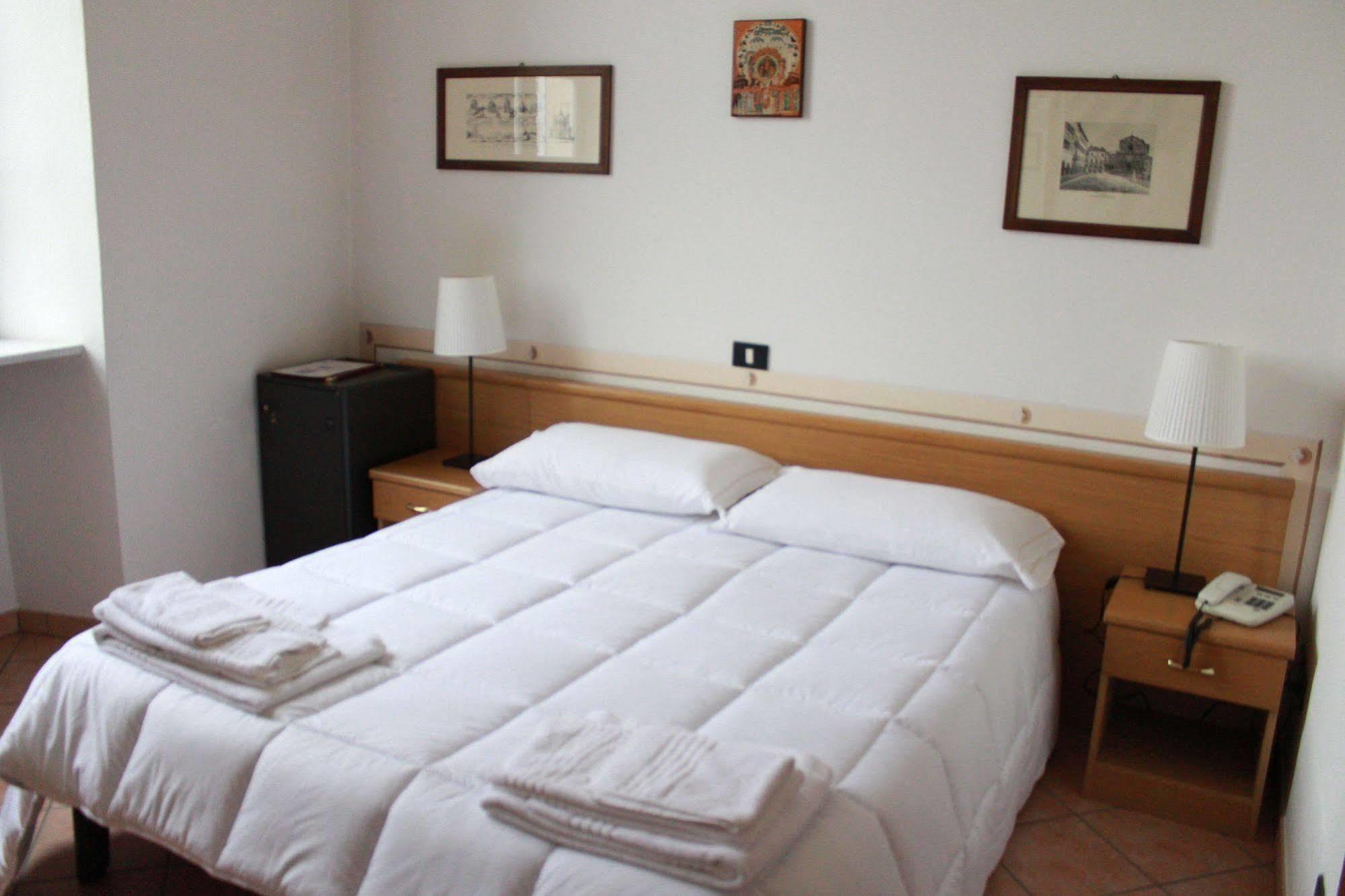 Hotel Portici Vicoforte Eksteriør billede