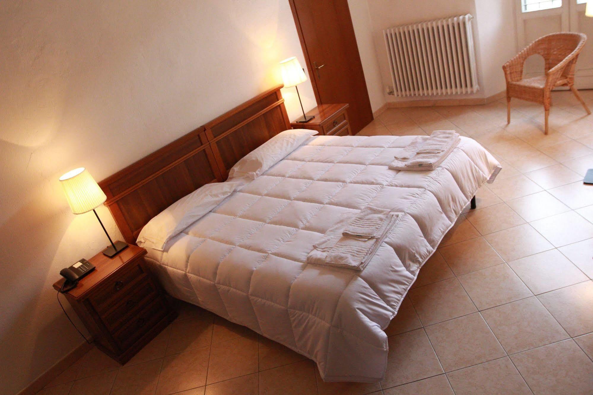 Hotel Portici Vicoforte Eksteriør billede